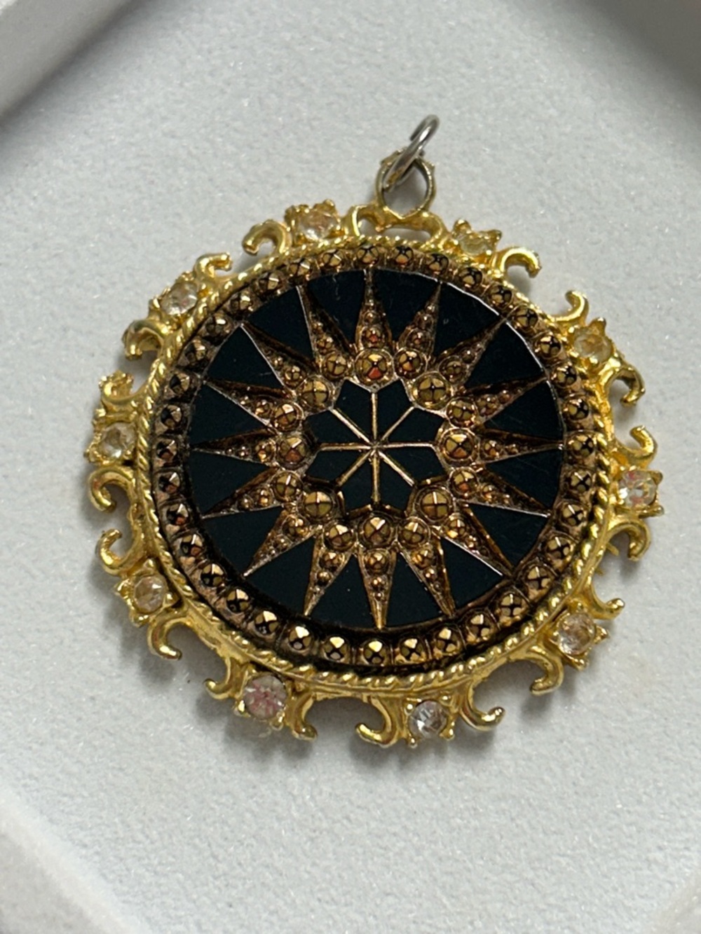 1950s LJM Gold-Tone Black Mosaic Starburst Pendant Necklace